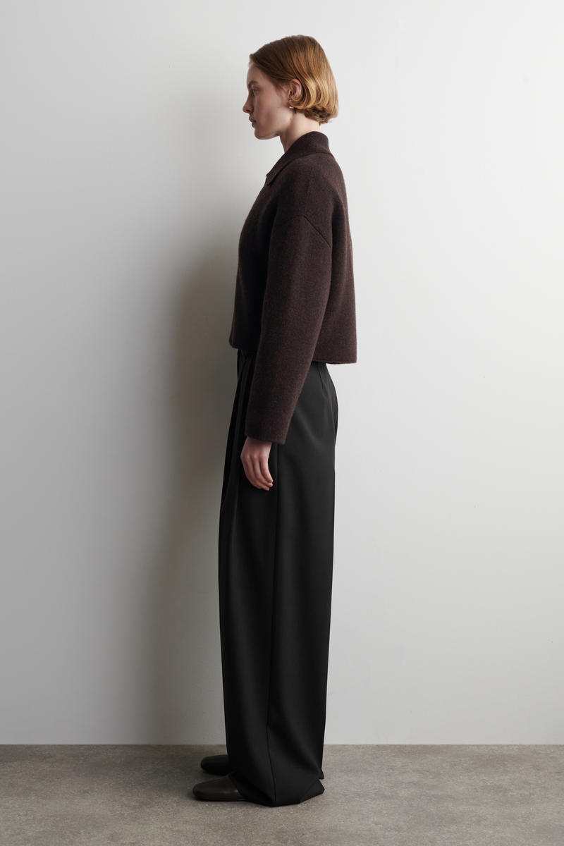 COS クロップドニットメリノウールジャケット