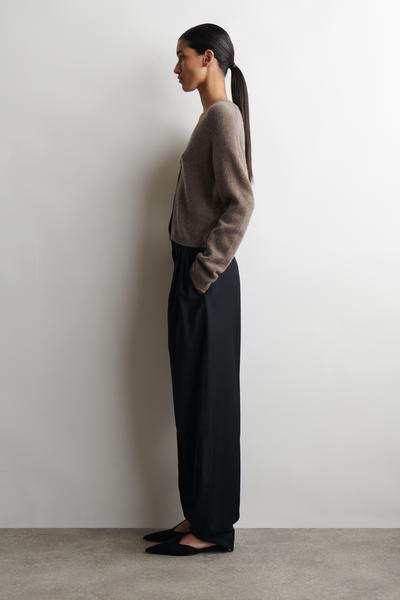 COS カシミヤVネックカーディガン