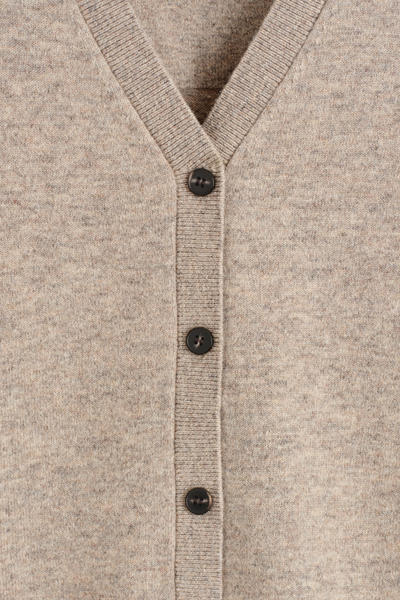 COS メリノウールVネックカーディガン