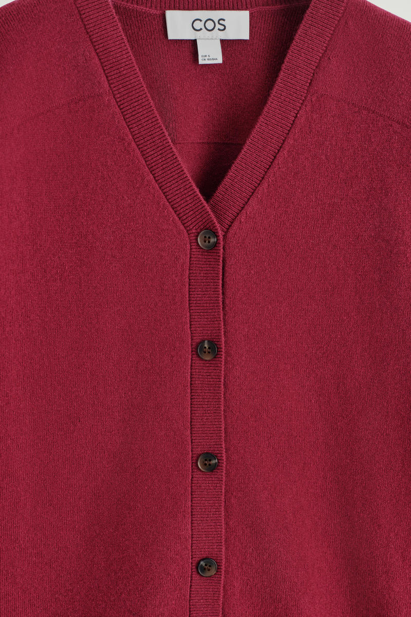 COS メリノウールVネックカーディガン