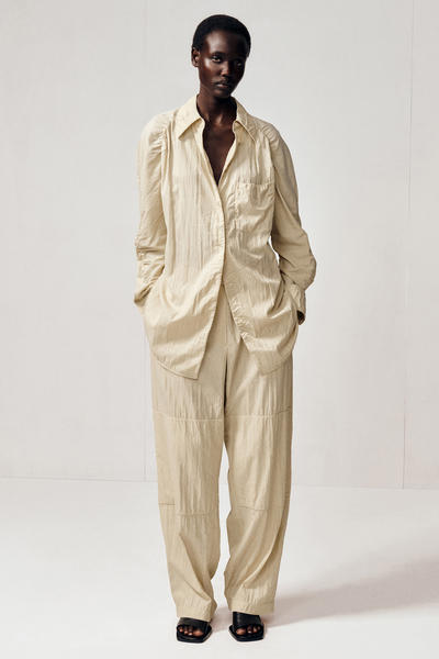 COS しわ加工 シルクシャツ