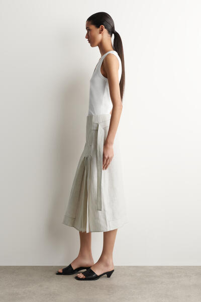 COS ベルト付き プリーツ入り リネンミディスカート