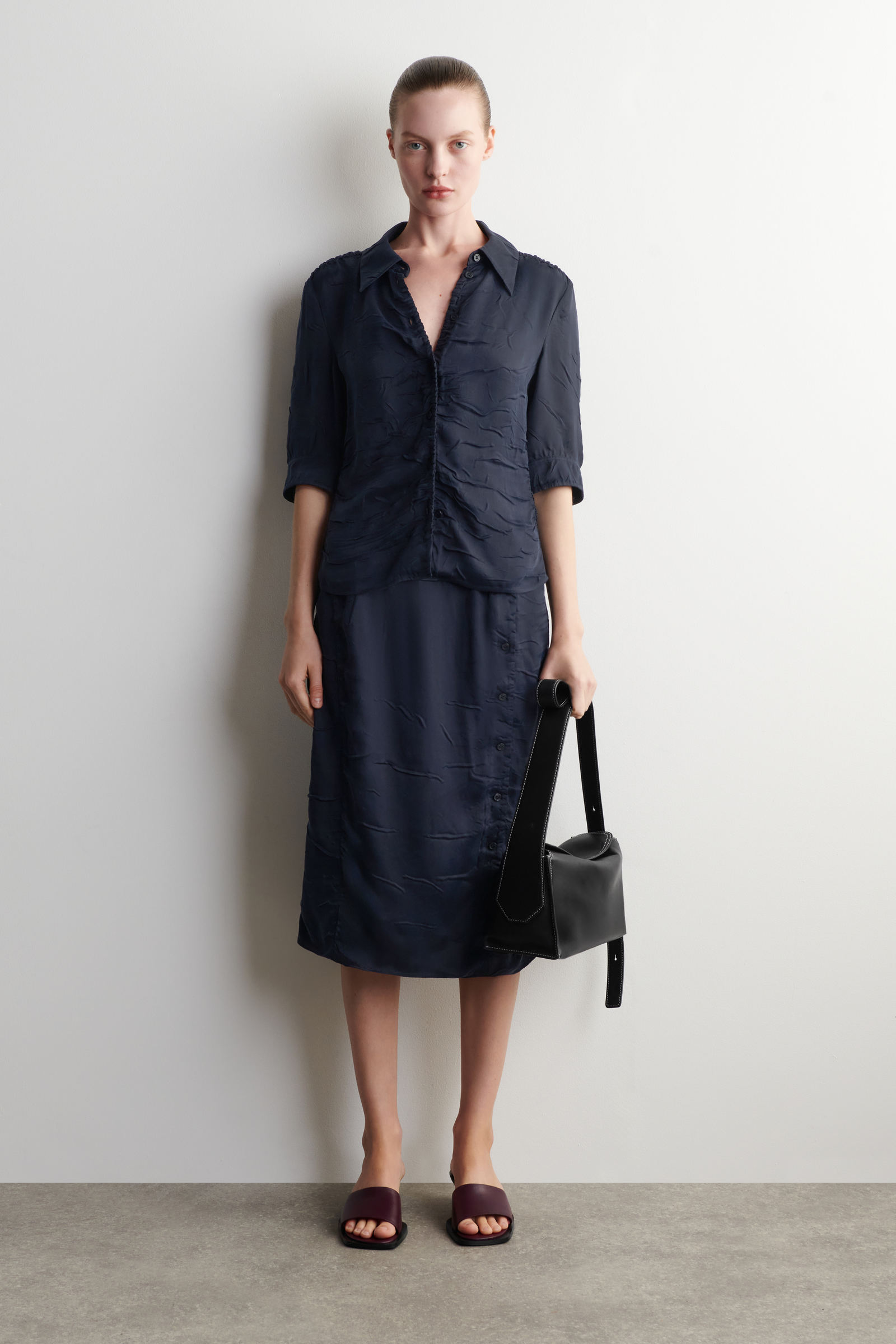 GATHERED CRINKLED MIDI SKIRT ギャザー入り シワ加工ミディスカート