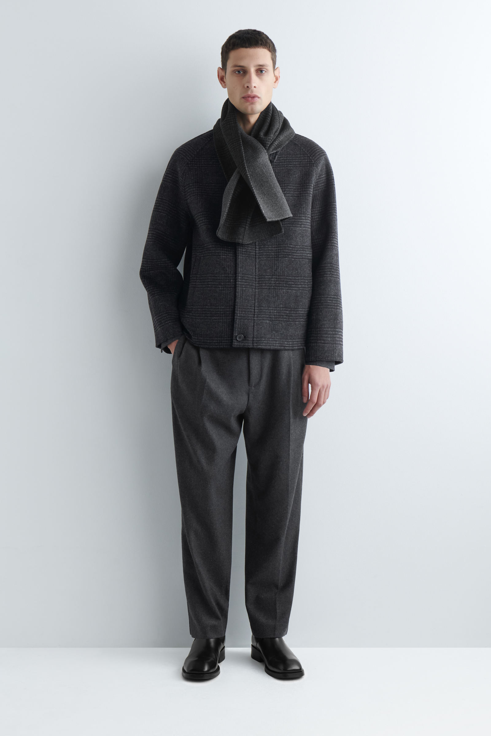 gearさん専用　Finjack ヴィンテージカシミヤウールダブルフェイス DOUBLE-FACED WOOL SCARF ダブルフェイスウールマフラー グレー｜COS