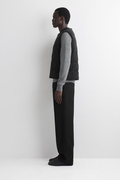 COS パッド入りキルティング編みメリノウールジレ