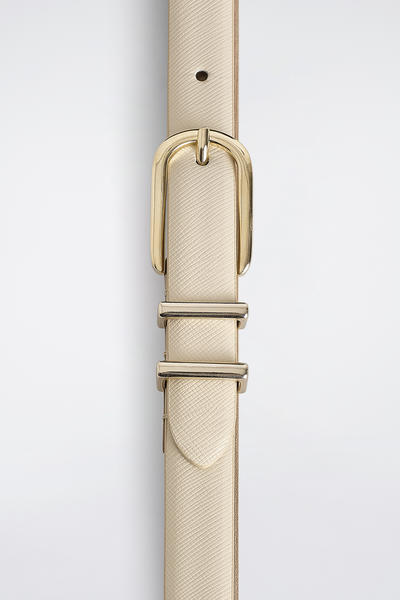 COS サフィアーノレザーベルト