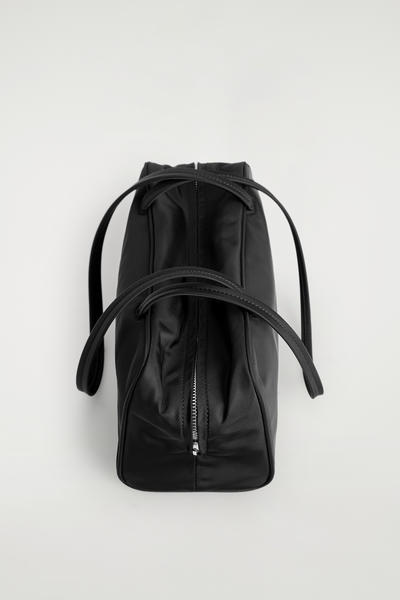 COS Marais ボウリングバッグ - ナイロン素材