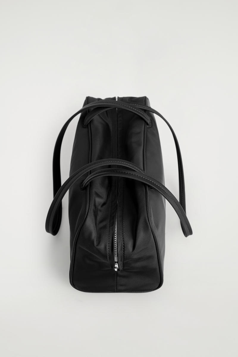 COS Marais ボウリングバッグ - ナイロン素材