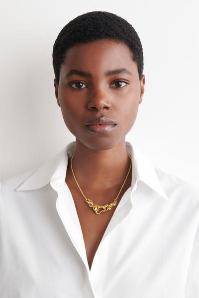 COS ツイストリボンネックレス