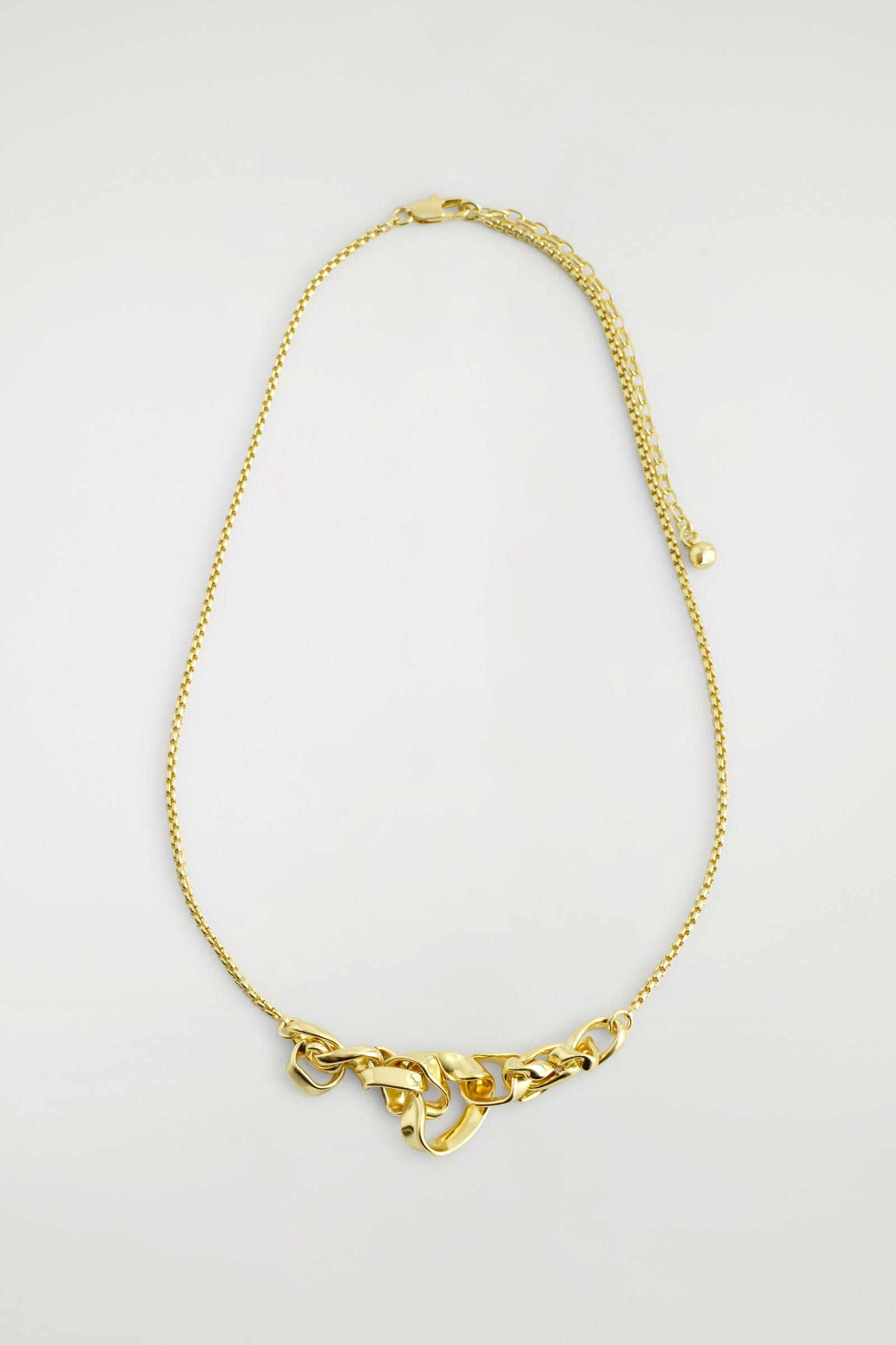 TWISTED RIBBON NECKLACE ツイストリボンネックレス ゴールド｜COS 