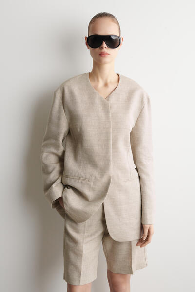 COS ストラクチャードノーカラージャケット