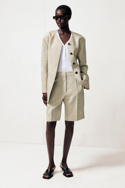 COS ストラクチャードノーカラージャケット