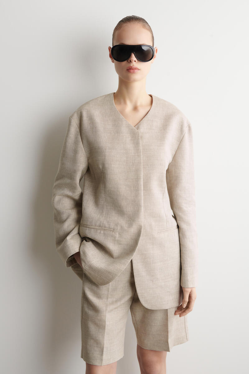 COS ストラクチャードノーカラージャケット