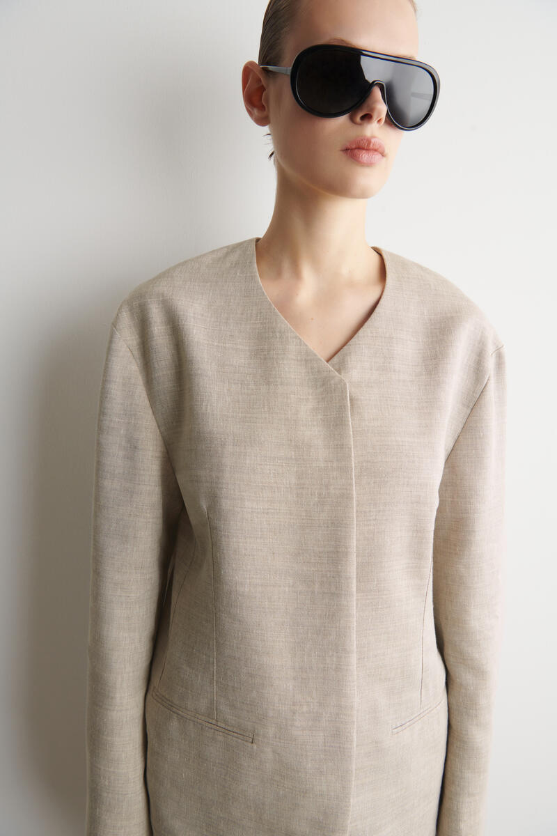 COS ストラクチャードノーカラージャケット