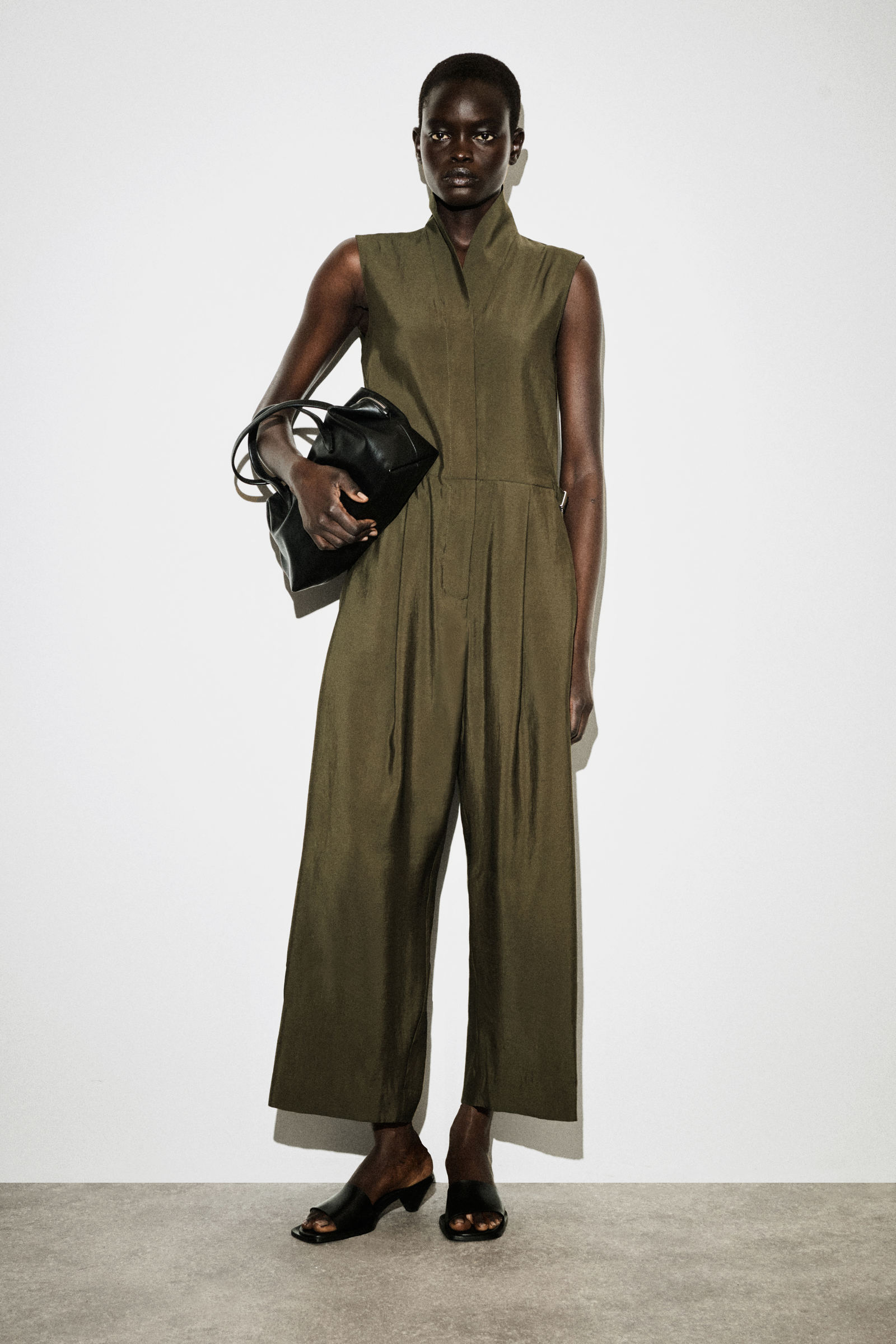 SHAWL-COLLAR UTILITY JUMPSUIT ショールカラー ユーティリティ