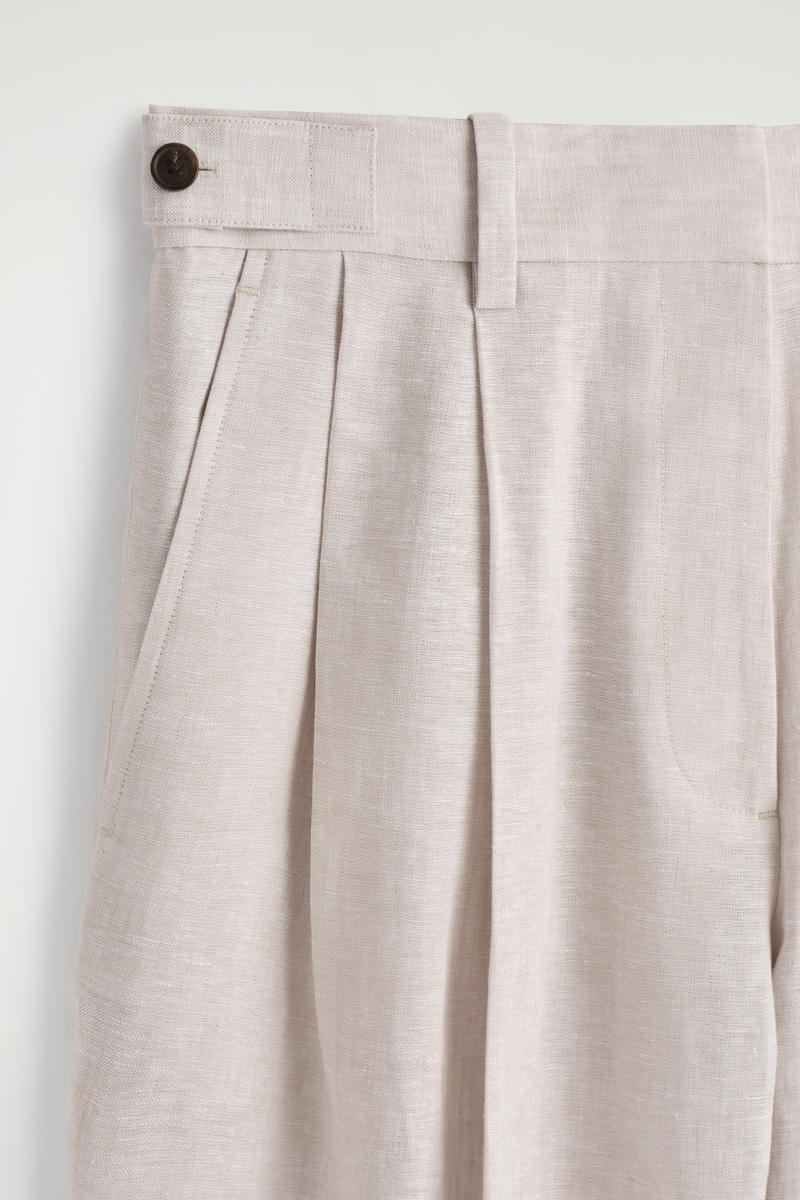 COS テーラードリネンチューリップトラウザーズ
