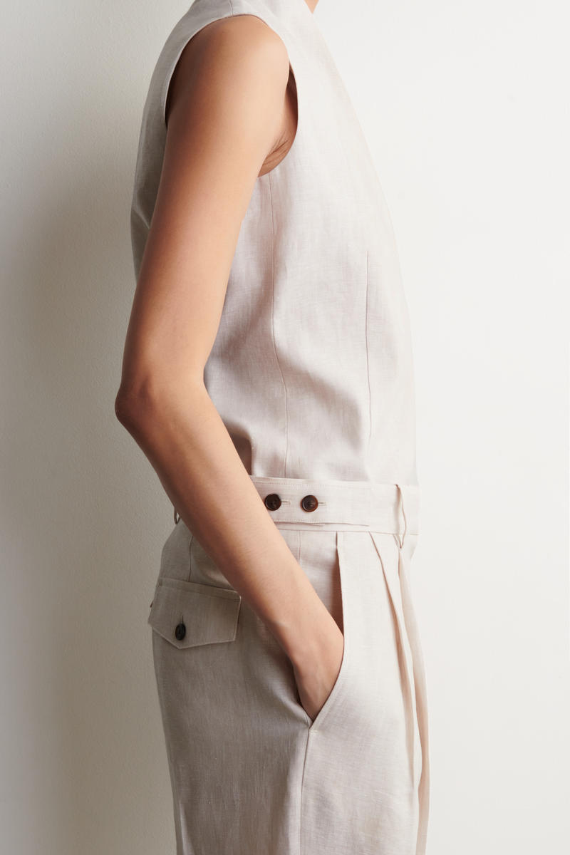 COS テーラードリネンチューリップトラウザーズ