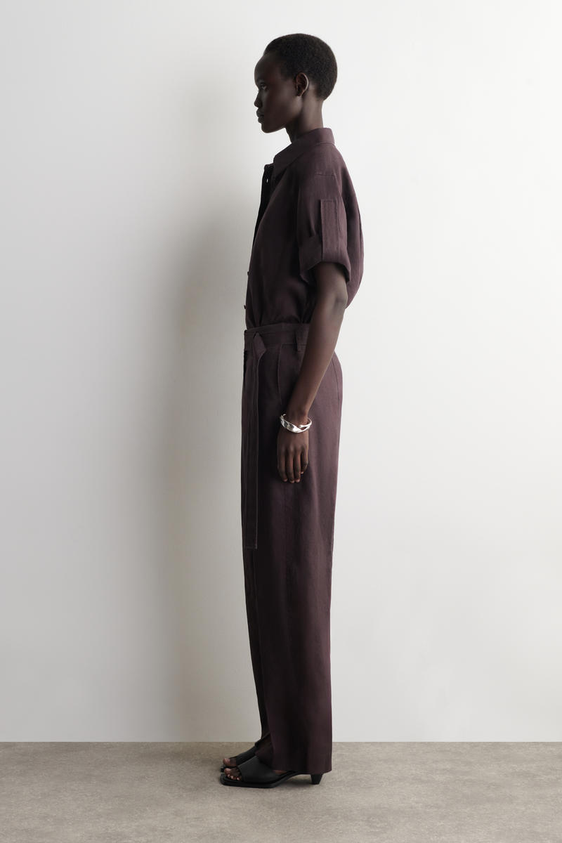 COS ベルト付きリネンバレルレッグパンツ