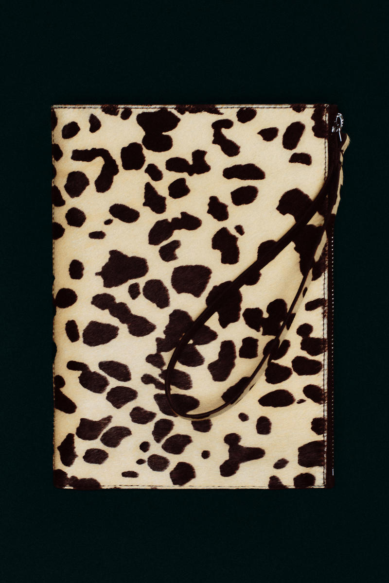 COS アニマル柄 ポニーヘア レザーポーチ