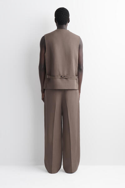 COS リネンブレンド ベスト