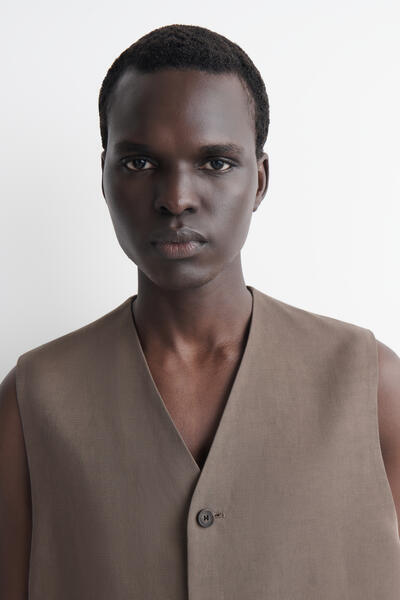 COS リネンブレンド ベスト