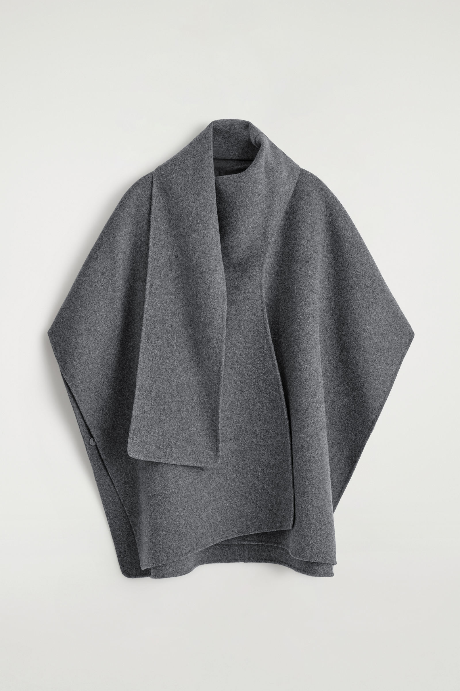 DOUBLE-FACED MERINO WOOL SCARF CAPE ダブルフェイスメリノウール DOUBLE-FACED MERINO WOOL SCARF CAPE ダブルフェイスメリノウール