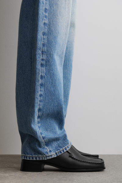 COS スクエアトゥ  ヒールローファー レザー素材