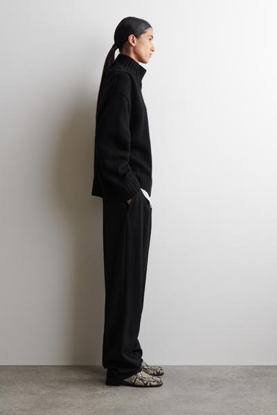 COS スクエアトゥ  ヒールローファー レザー素材