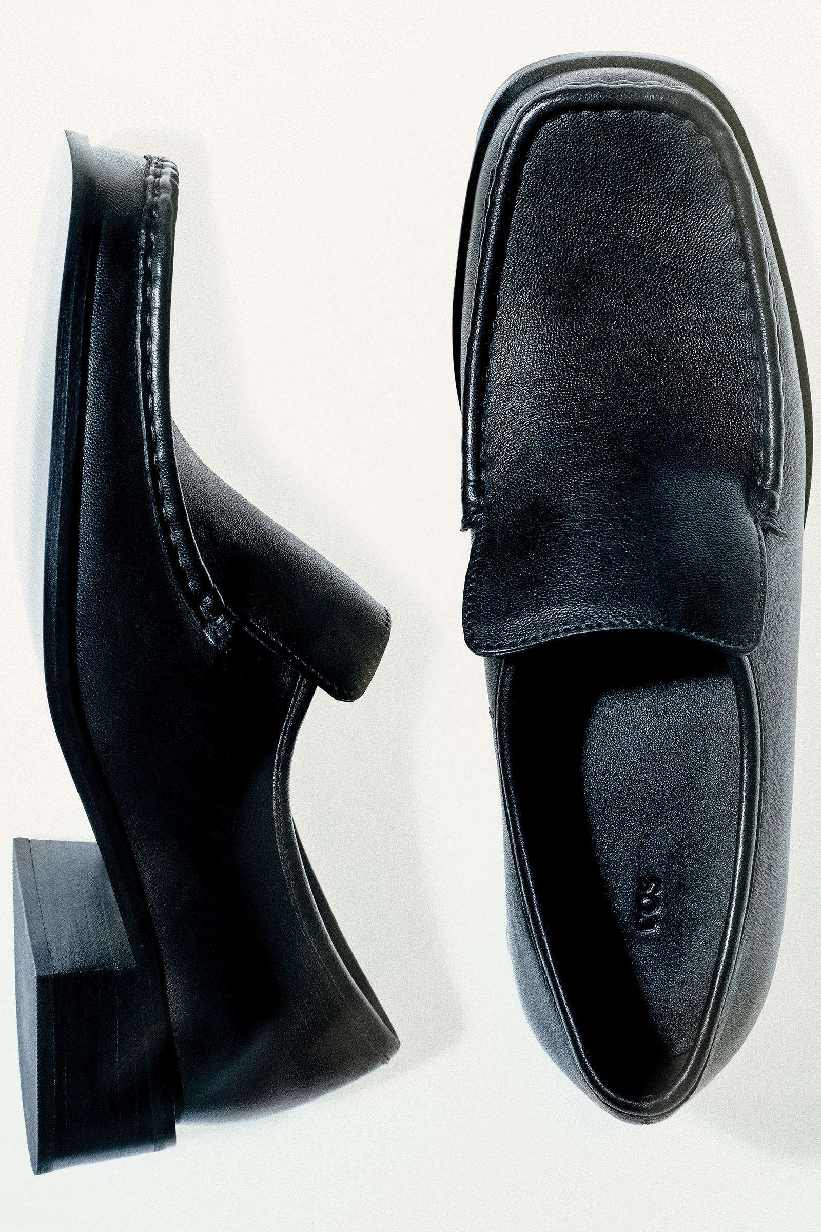 COS レザー ローファー SQUARE-TOE LEATHER HEELED LOAFERS スクエアトゥ ヒールローファー