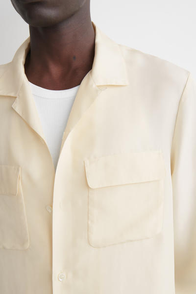 COS シルクユーティリティシャツ