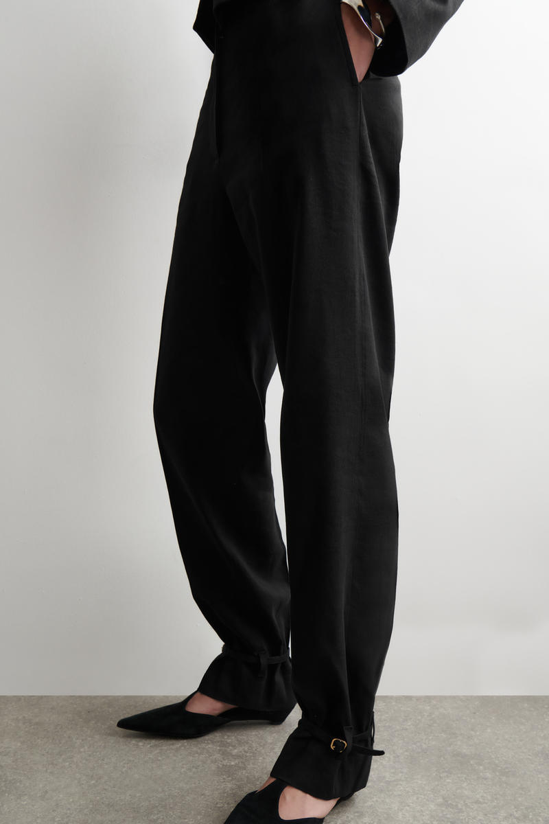 COS リネンストレートレッグパンツ