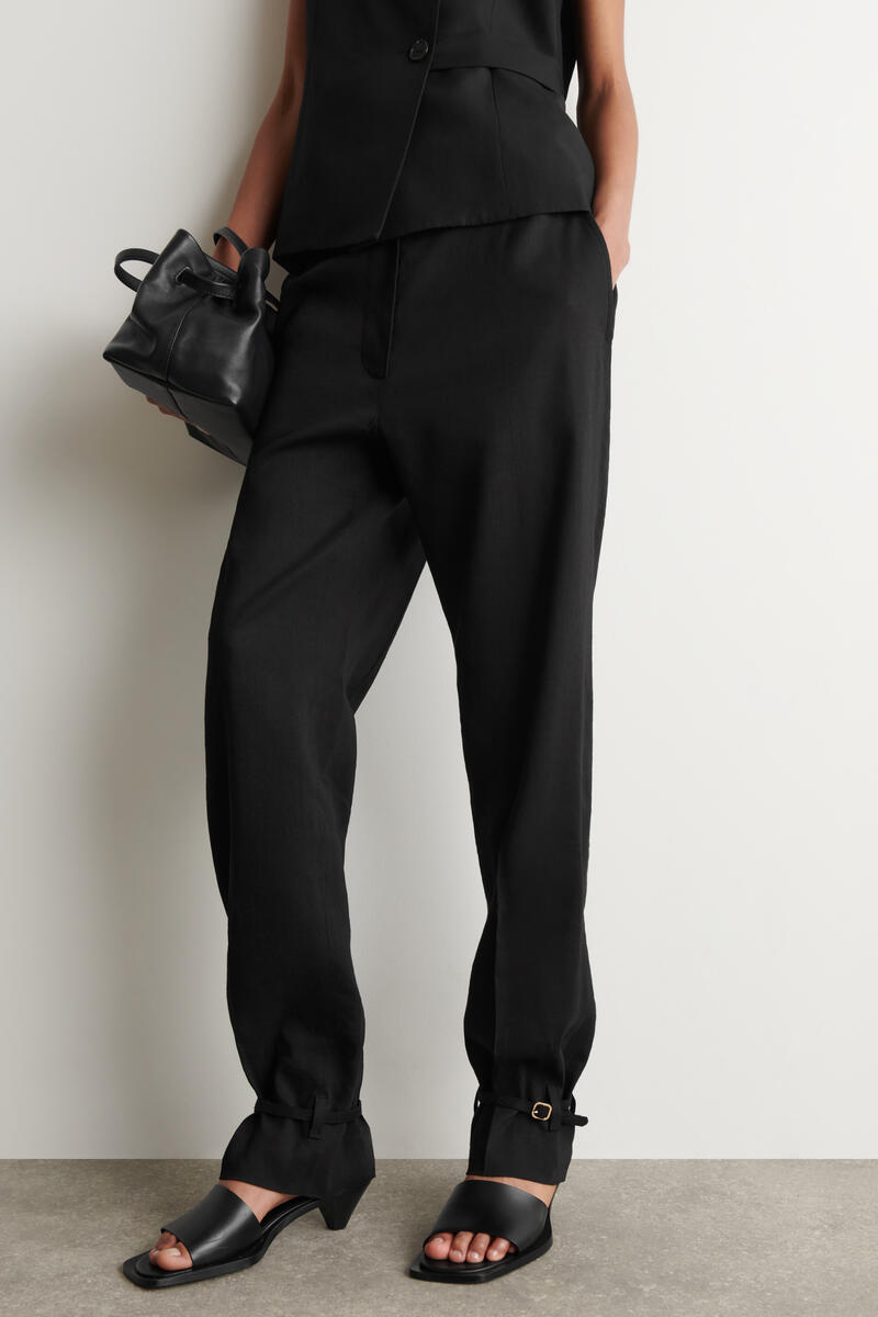 COS リネンストレートレッグパンツ