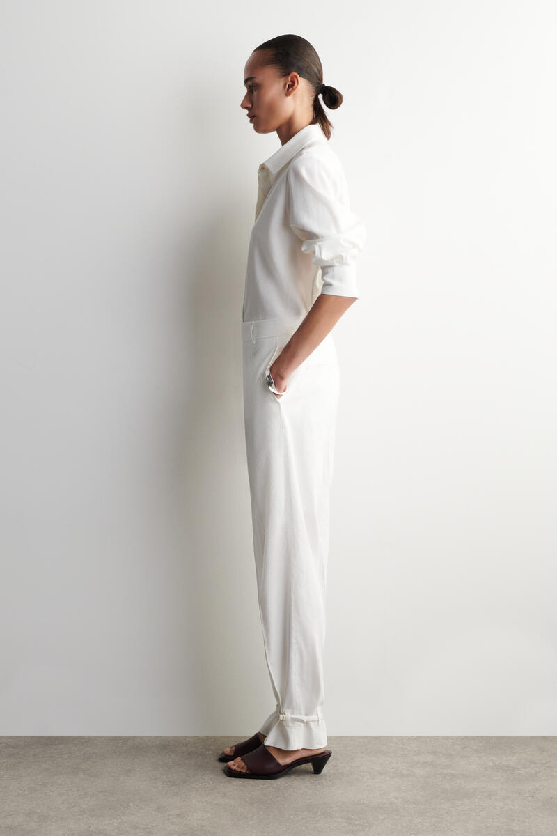 COS リネンストレートレッグパンツ