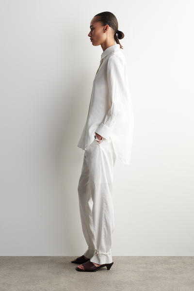 COS ロングラインリネンシャツ