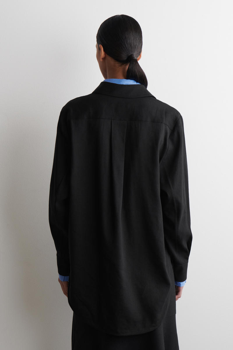 COS ロングラインリネンシャツ