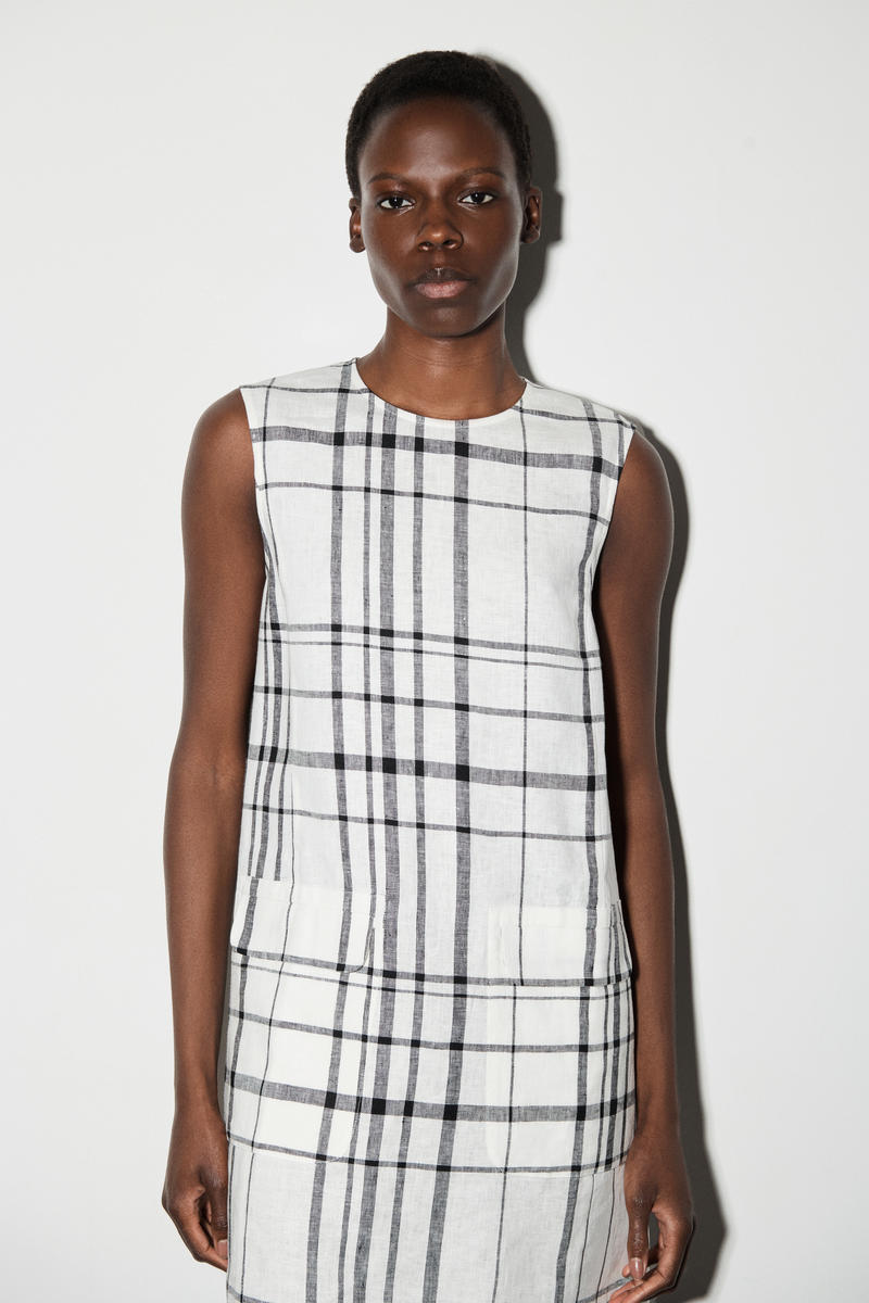 COS リネンミニシフトドレス