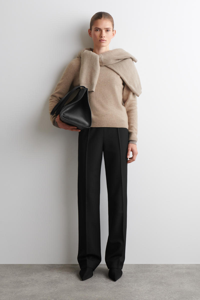 CASHMERE CREW-NECK JUMPER カシミヤクルー ネックセーター ベージュ