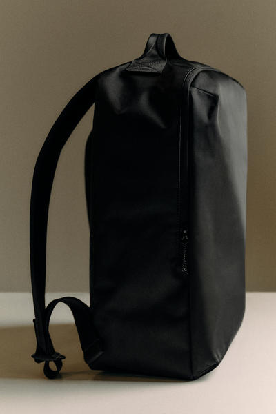 COS クラシックバックパック - ナイロン