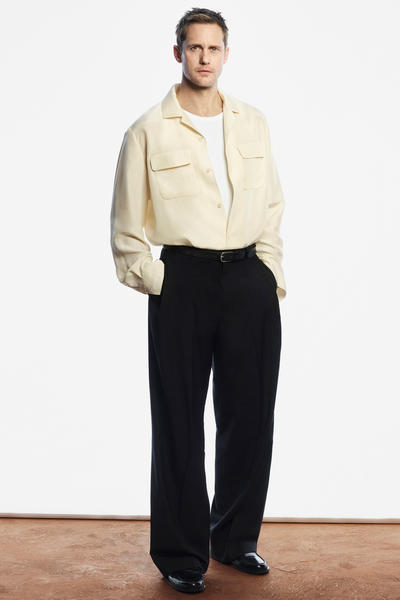 COS プリーツウールワイドレッグパンツ