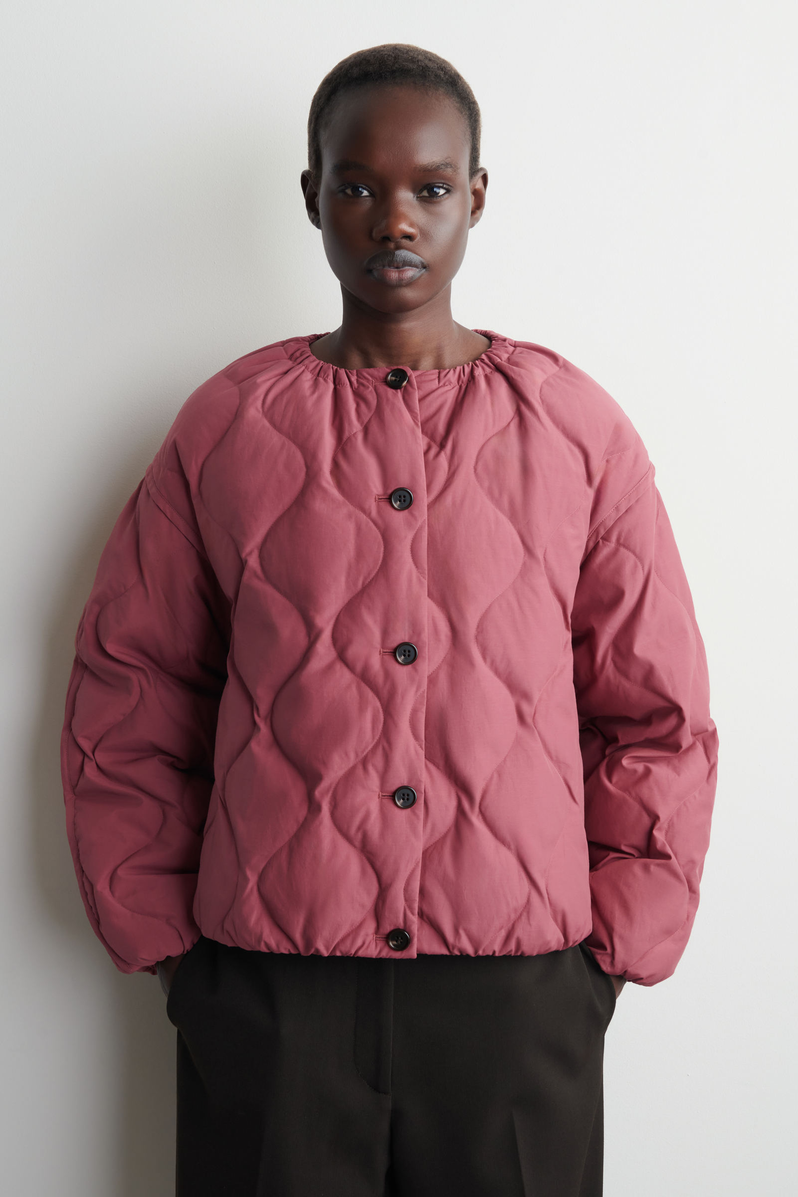 GATHERED QUILTED DOWN JACKET ギャザー入り キルティングダウン