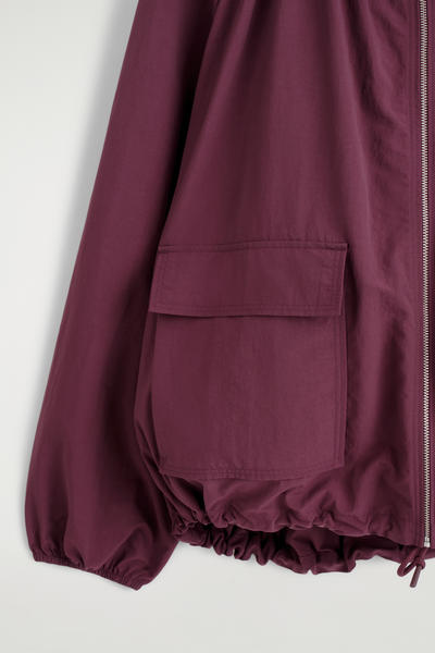 COS テクニカルフード付きパーカージャケット