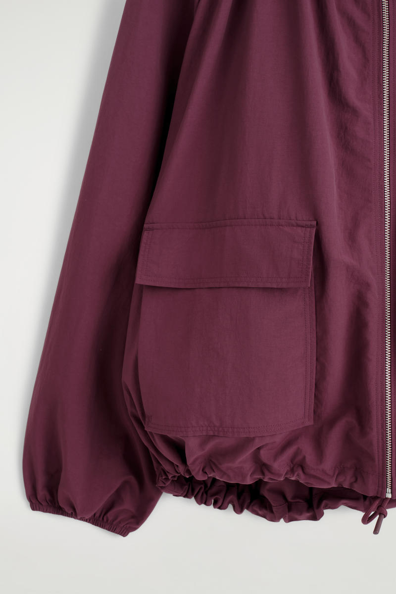 COS テクニカルフード付きパーカージャケット