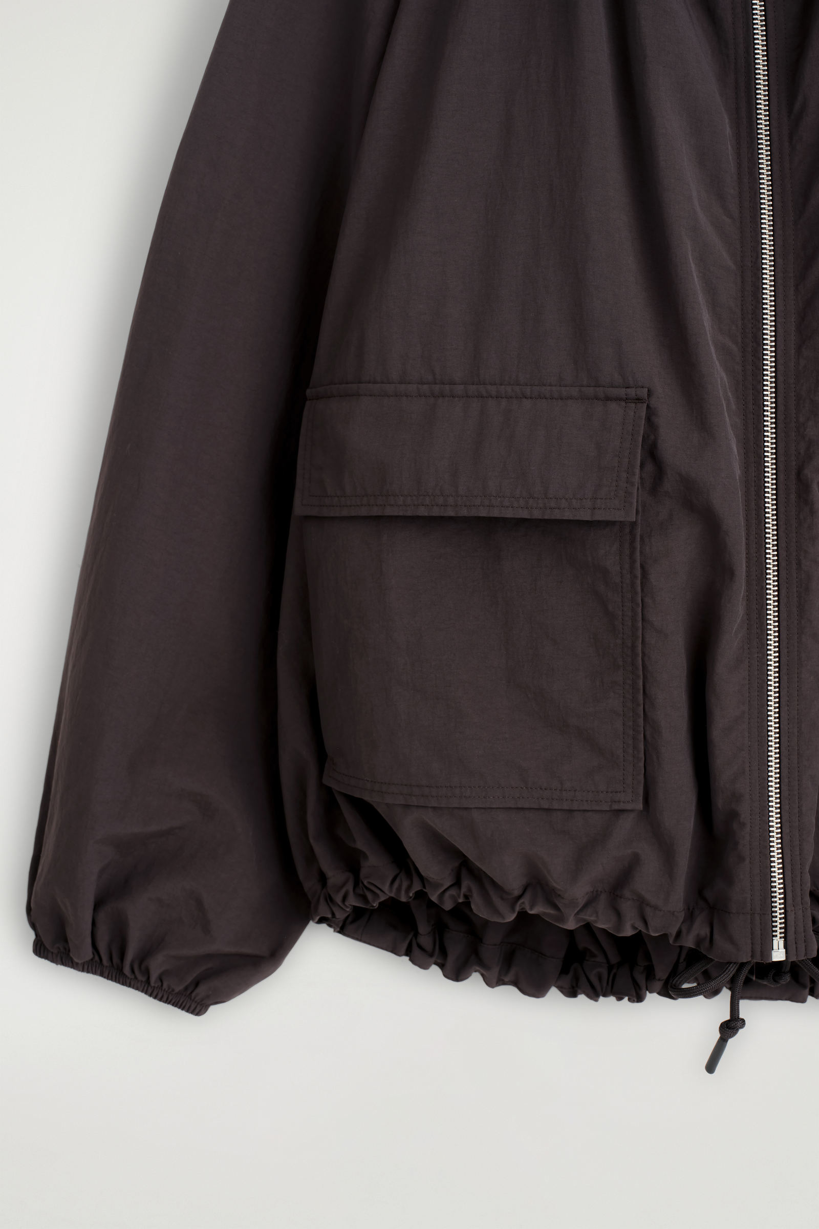 TECHNICAL HOODED PARKA JACKET テクニカルフード付きパーカー