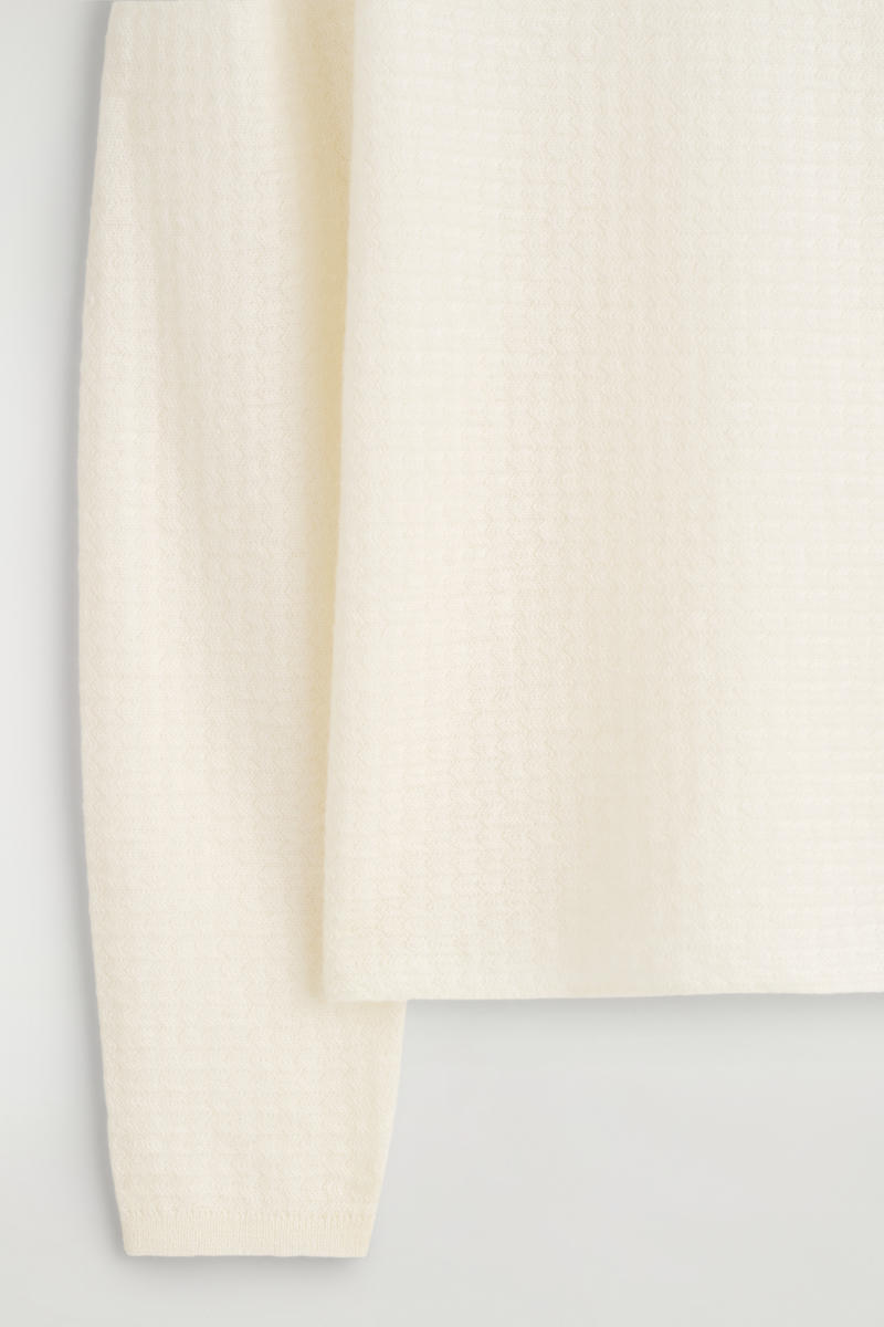 COS ジグザグ編みのモヘア混セーター