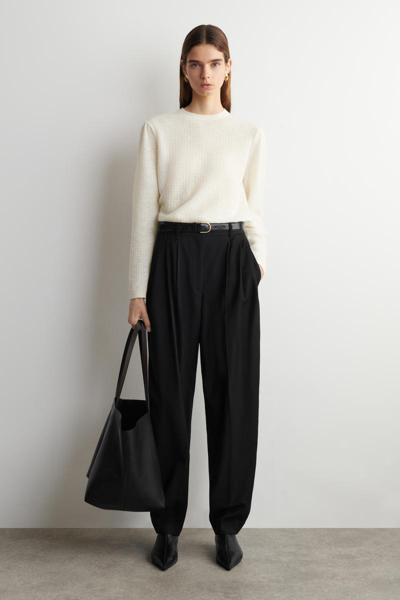 COS ジグザグ編みのモヘア混セーター