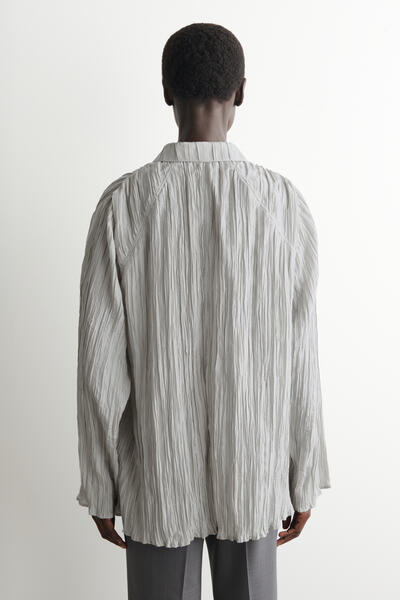 COS ラウンドシルエット テクスチャードシルクシャツ