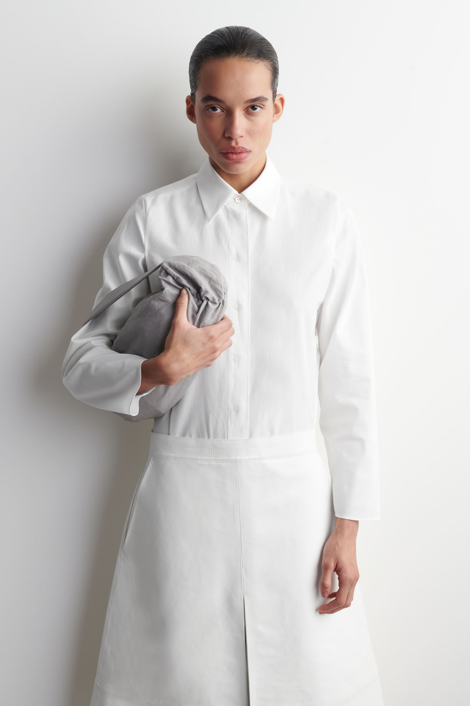 ROUNDED COTTON-SILK SHIRT ラウンドコットン シルクシャツ チョーク 