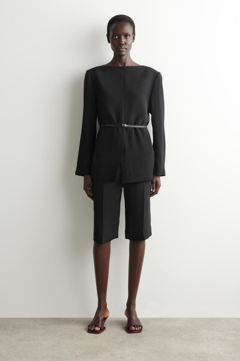 COS テーラードシルクトップ