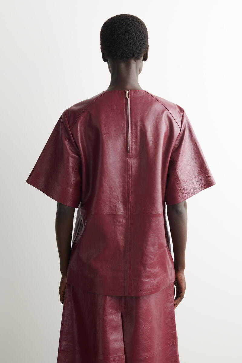 COS パネル切替 テクスチャードレザーTシャツ