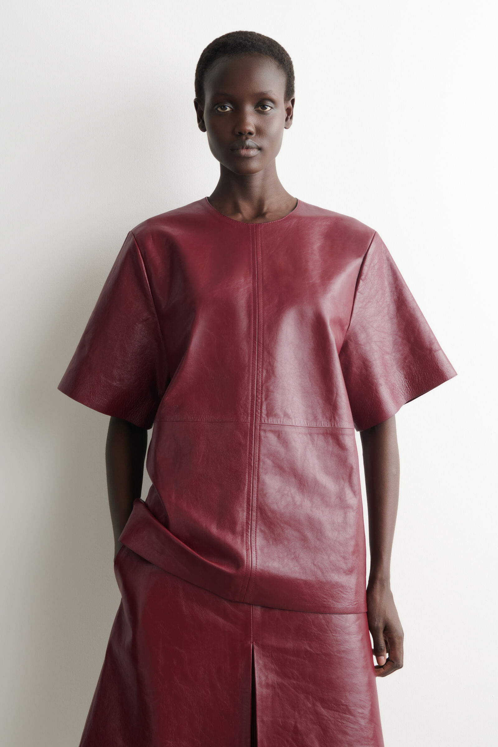 GREED コズモラマ カットソー PANELLED TEXTURED-LEATHER T-SHIRT パネル切替 テクスチャードレザーT